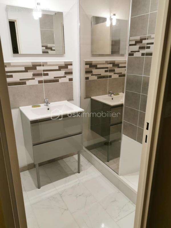 Maison à LES BORDES