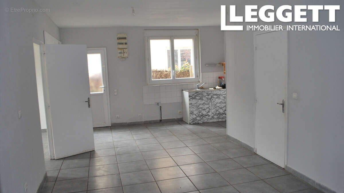 Maison à LATHUS-SAINT-REMY
