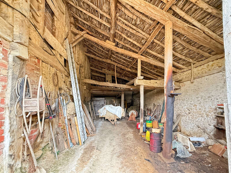 Dpt Gers (32), à vendre BERNEDE Grande maison ancienne de 500 m² habitables à rénover sur 2,5 hectares de terrain, au calme - photo 24