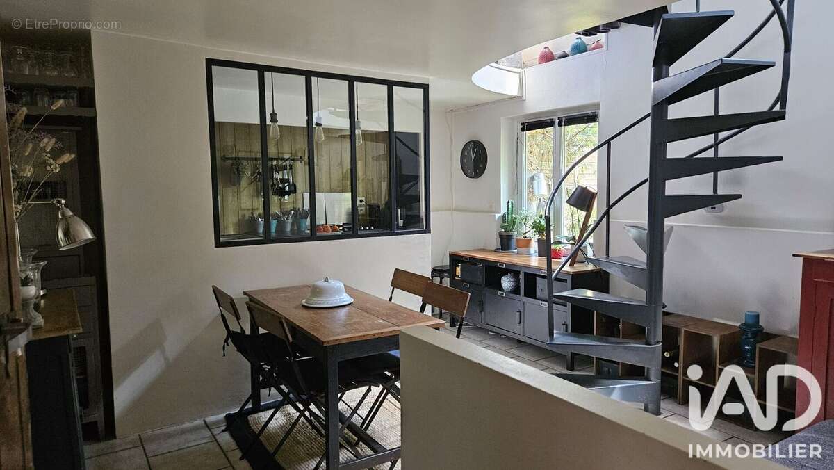 Photo 9 - Appartement à MAISONS-LAFFITTE