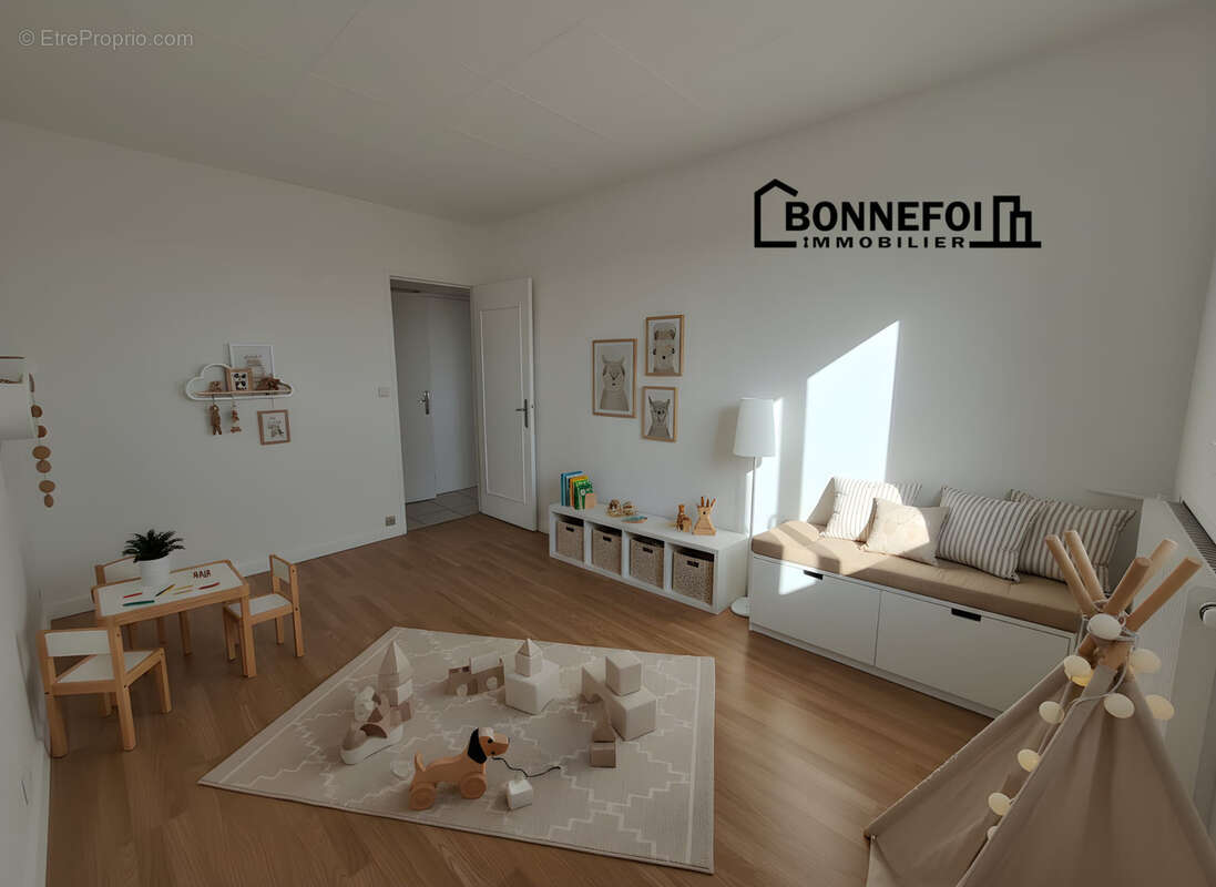 Appartement à CHAMPIGNY-SUR-MARNE