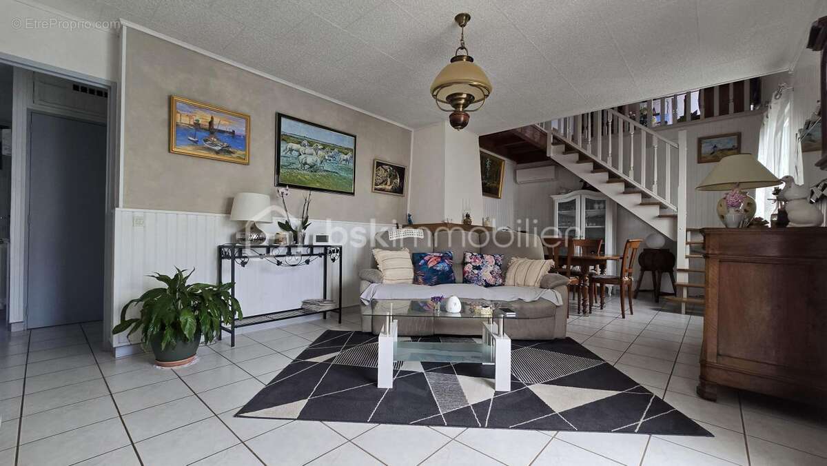 Maison à BAGNOLS-SUR-CEZE