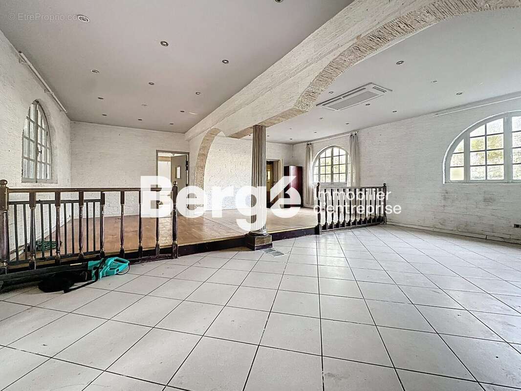 Commerce à CAGNES-SUR-MER