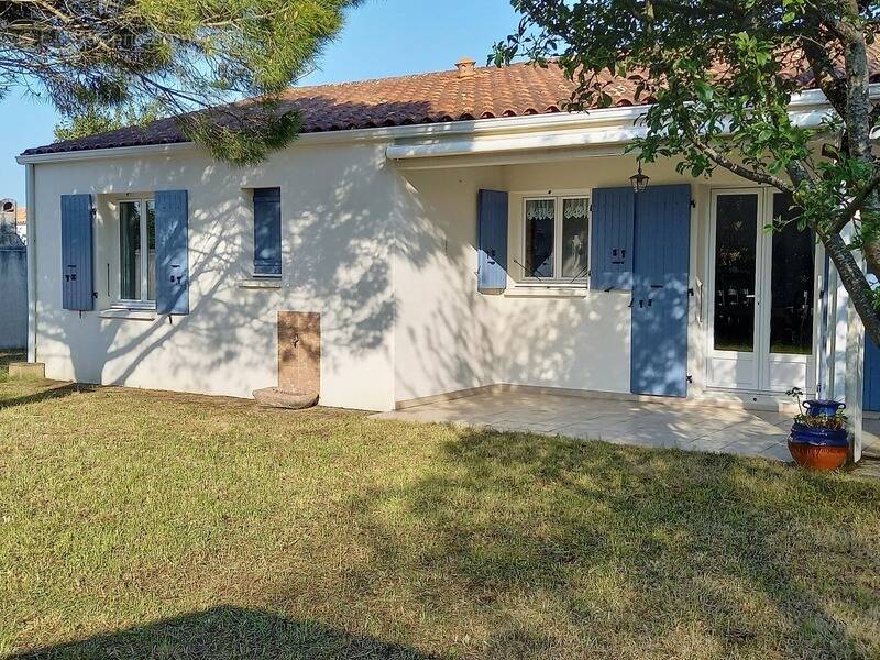 Maison à LA BREE-LES-BAINS