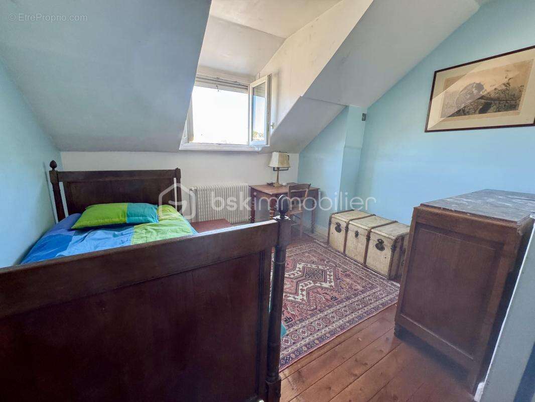 Maison à SAINT-CYR-SUR-LOIRE