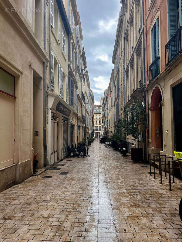Appartement à MARSEILLE-1E