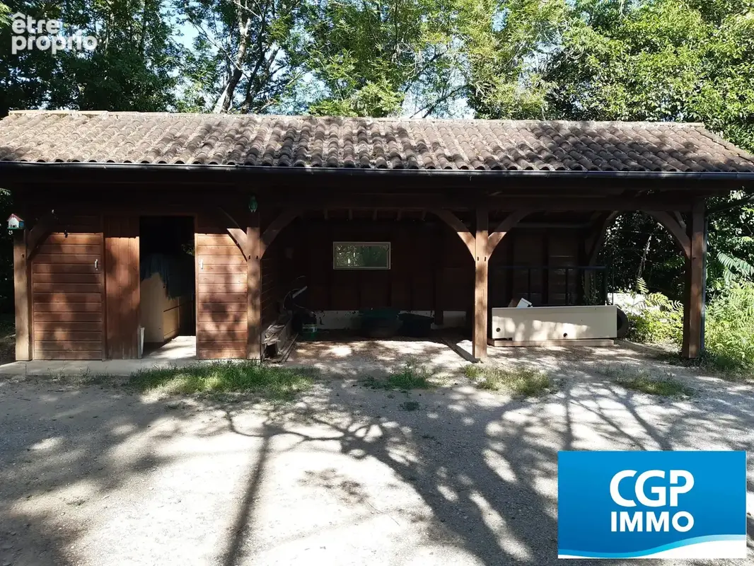 Maison 4 pièces 130 m² à vendre à Saint-Laurent-Les-Tours (46400) - photo 2