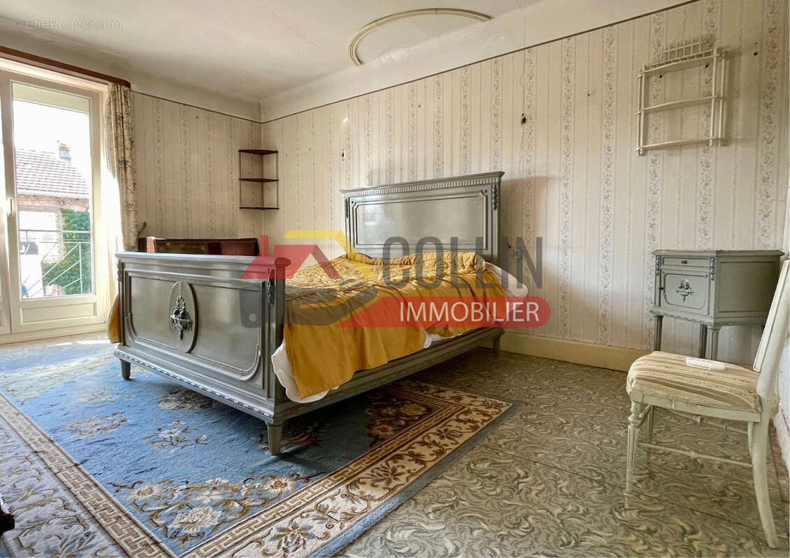 Maison à REMEREVILLE