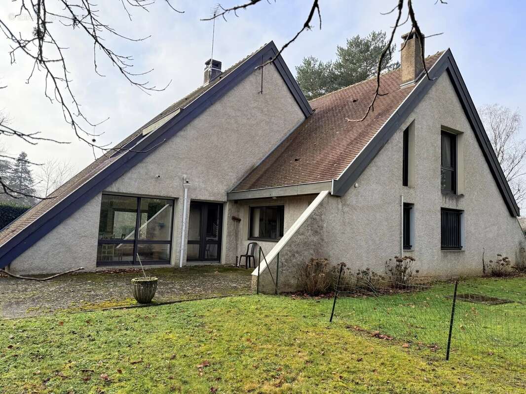 Maison à DRACY-LE-FORT