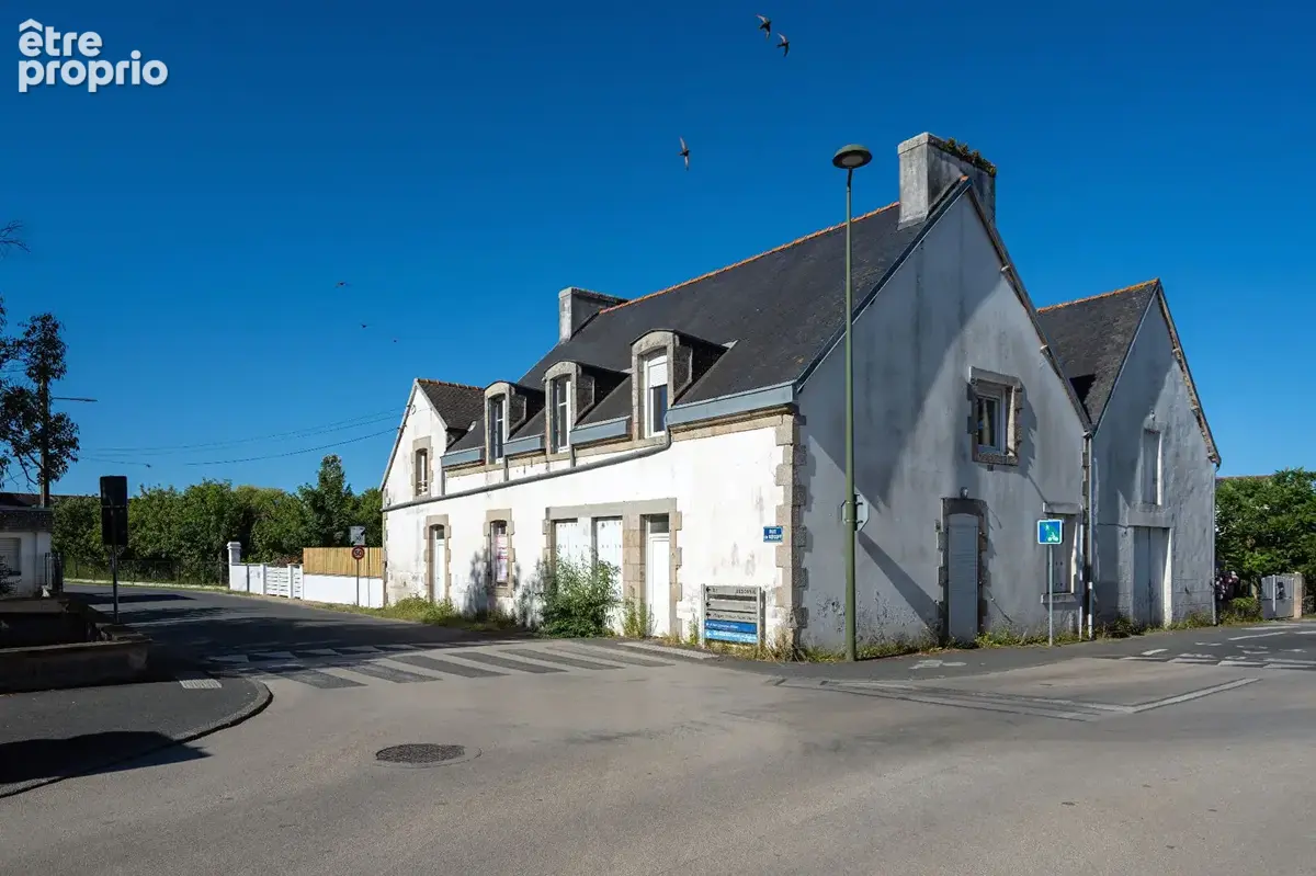 Secteur de Lodonnec, à 500m de la plage - bâtisse d'environ 233 m² - photo 4