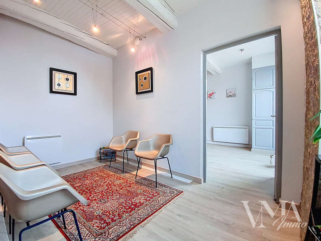 Commerce à LIMONEST