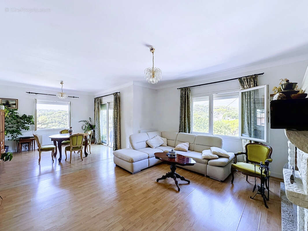 Haut de villa avec jardin privatif et piscine   Vence, quartier de l'Ara - photo 4