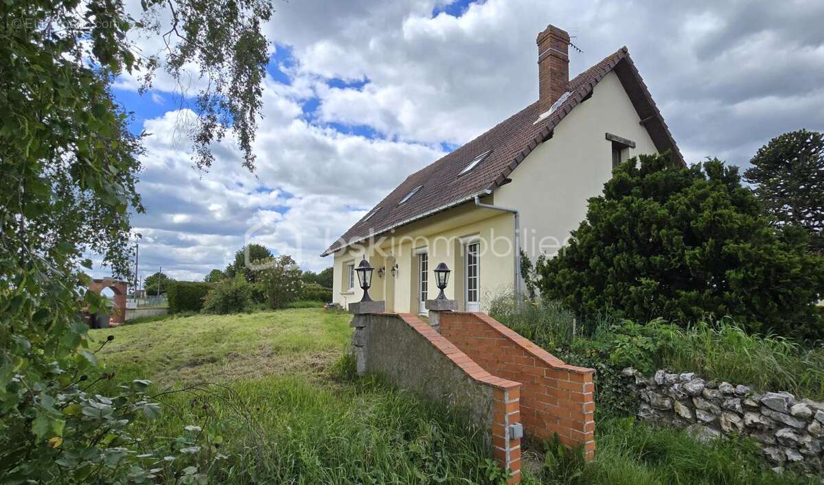 'Beau potentiel pour cette maison familiale de 4 chambres avec grand jardin' - photo 5