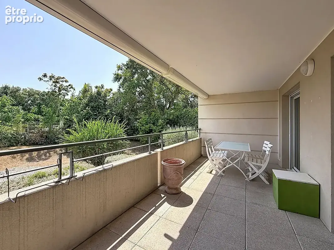 Appartement à VILLENEUVE-LES-AVIGNON