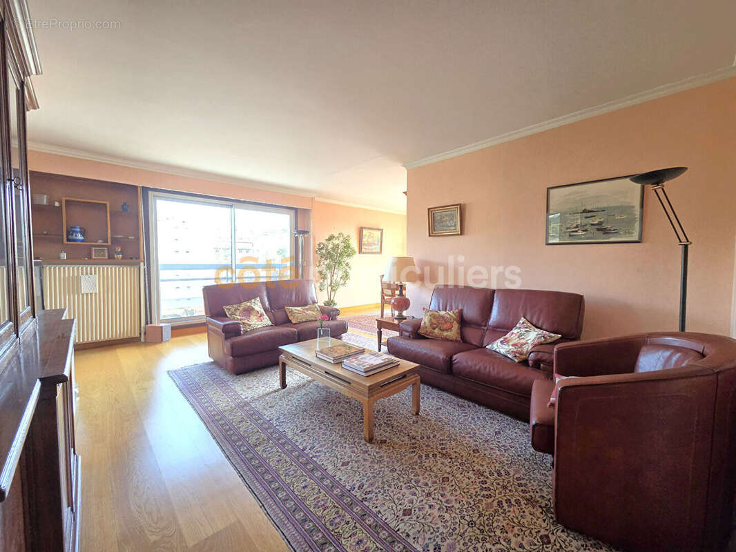 Appartement Saint Germain En Laye 5 pièce(s) 94 m2 - Balcon - Double Box - photo 5
