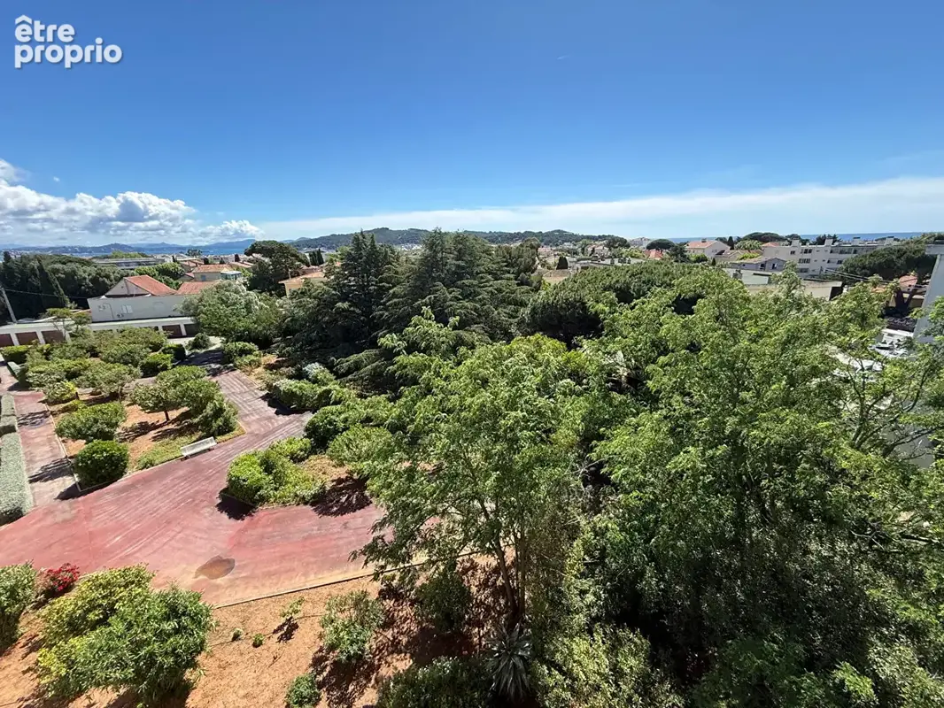 * Bord De Mer * Vue Mer Panoramique * APPARTEMENT  5 Pièces avec 3 Chambres * (83500) LA SEYNE SUR MER * - photo 5