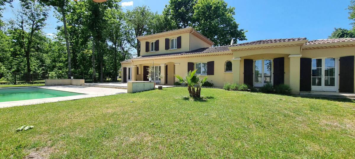 Maison à PAREMPUYRE