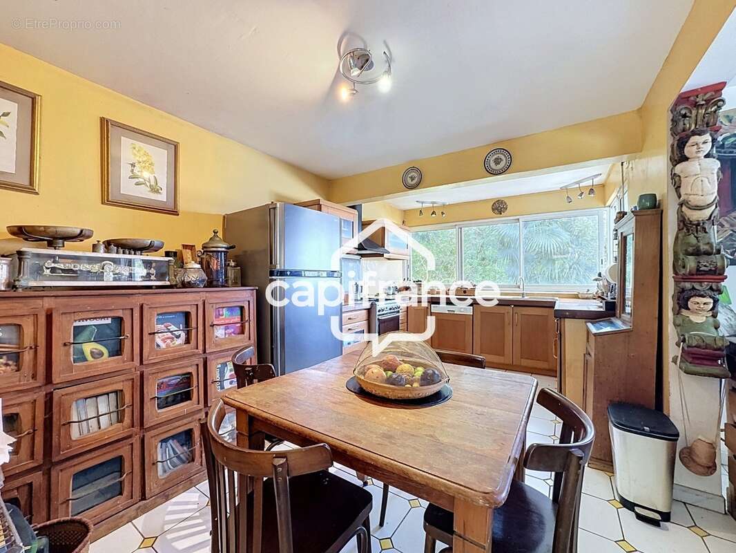 Magnifique villa à vendre 6 pièces, avec piscine dans un secteur très recherché à LE GOSIER (971) - photo 4
