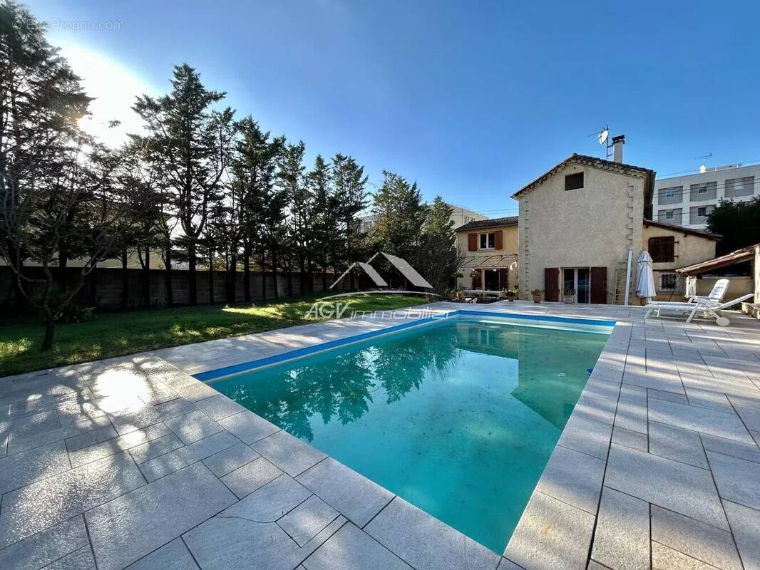 Maison à SAINT-MARTIN-DE-VALGALGUES