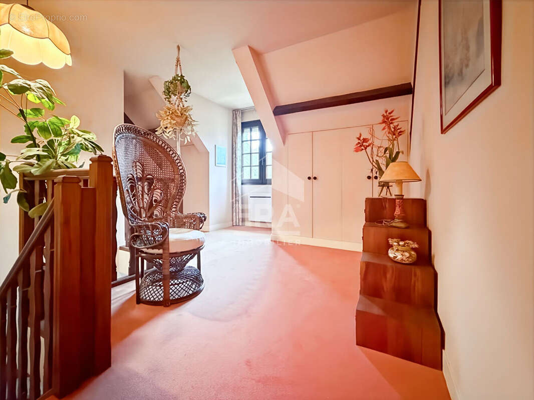 Maison à SAINT-FARGEAU-PONTHIERRY
