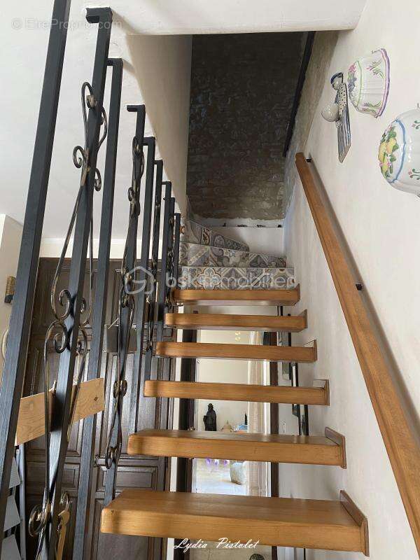 NOUVEAU - EN EXCLUSIVITÉ À Apt en Luberon (84400) - Une maison récente au charme authentique de la Provence - photo 18