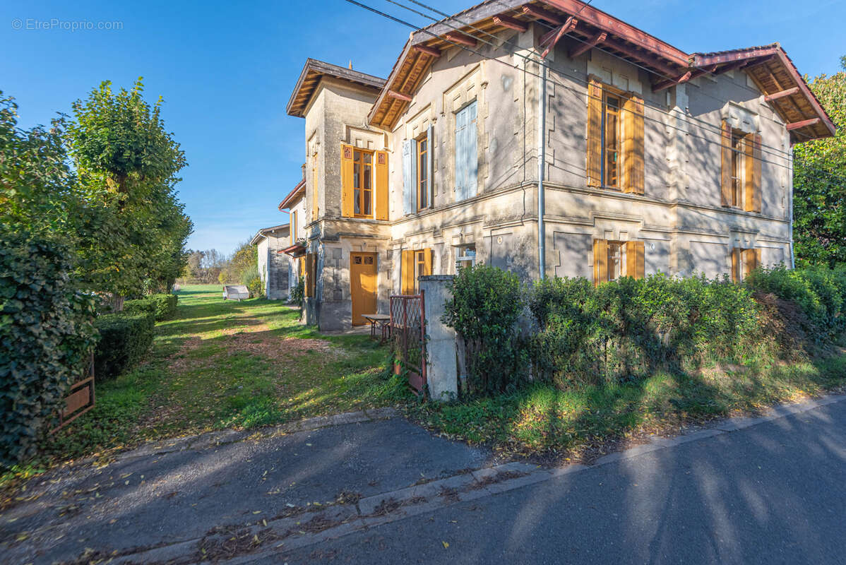 Maison à QUINSAC