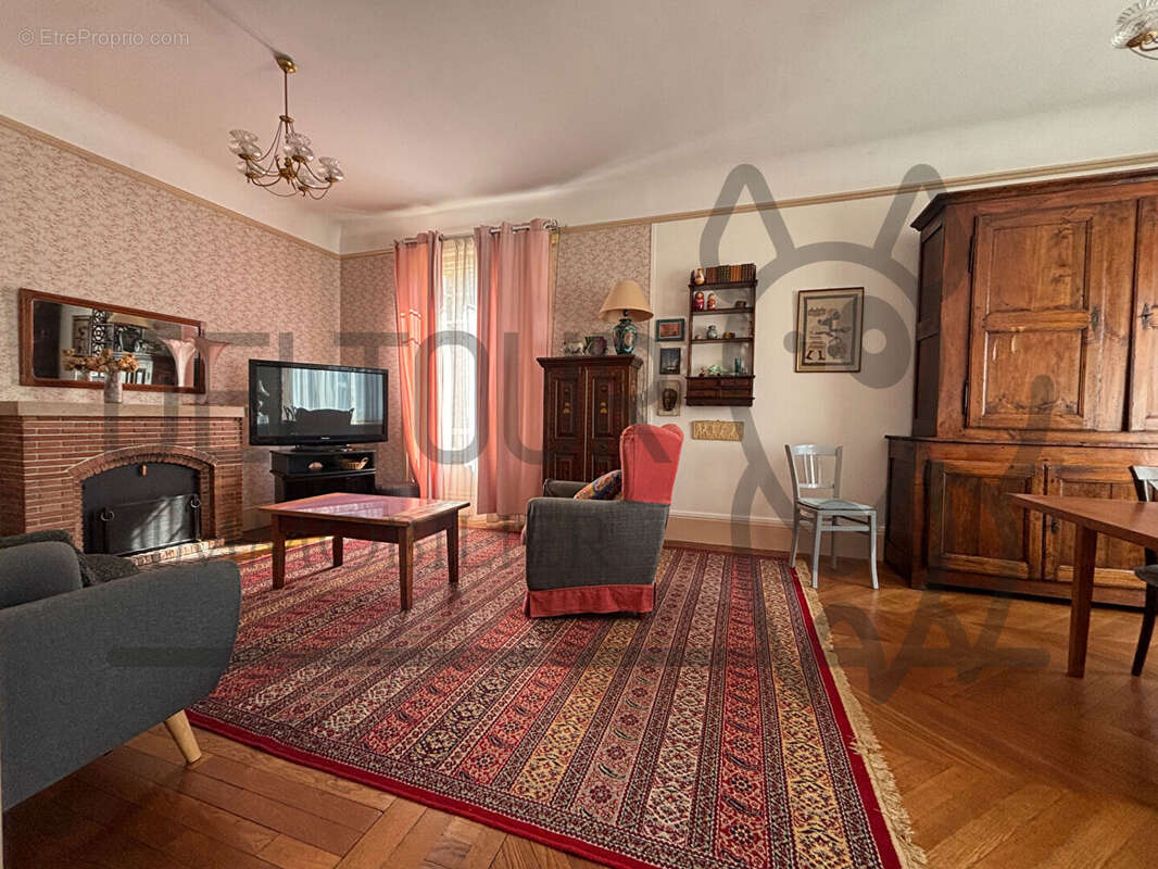 Maison à COULOMMIERS