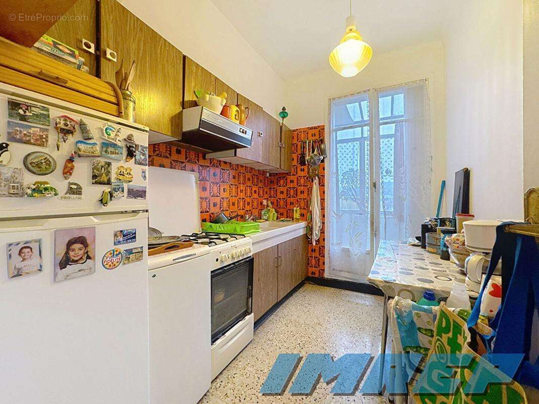Appartement à MARSEILLE-8E