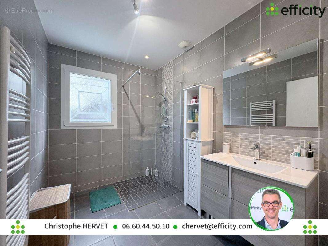 Maison à RUELLE-SUR-TOUVRE