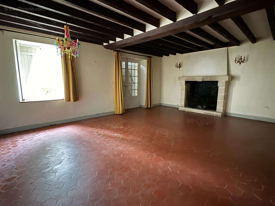 Maison à SAINT-GERMAIN-LE-VIEUX