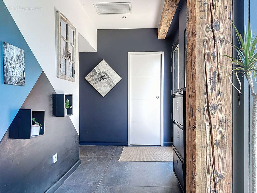 Maison à LAROQUE-DES-ALBERES