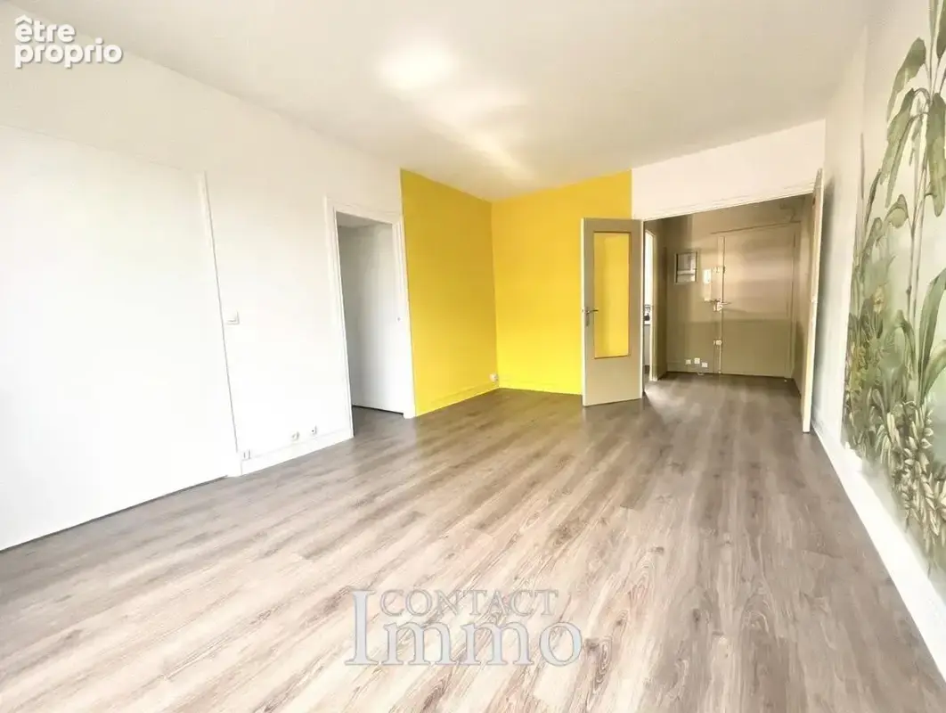 PARIS Batignolles,T2, garage , cave Baisse de prix - photo 2