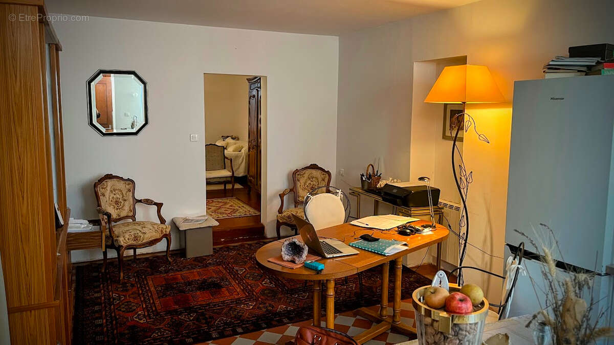 Maison à MOULINS-ENGILBERT