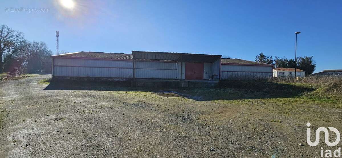 Photo 2 - Commerce à LES EPESSES