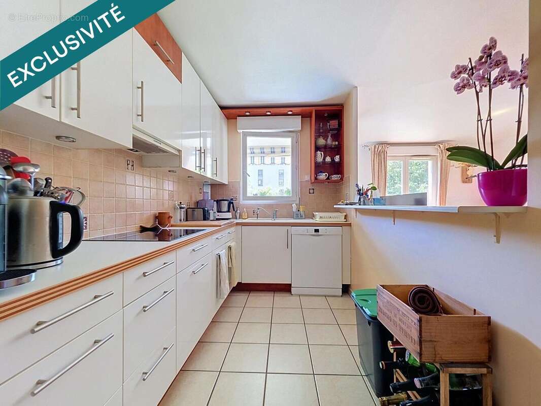 Photo 4 - Appartement à LES LILAS