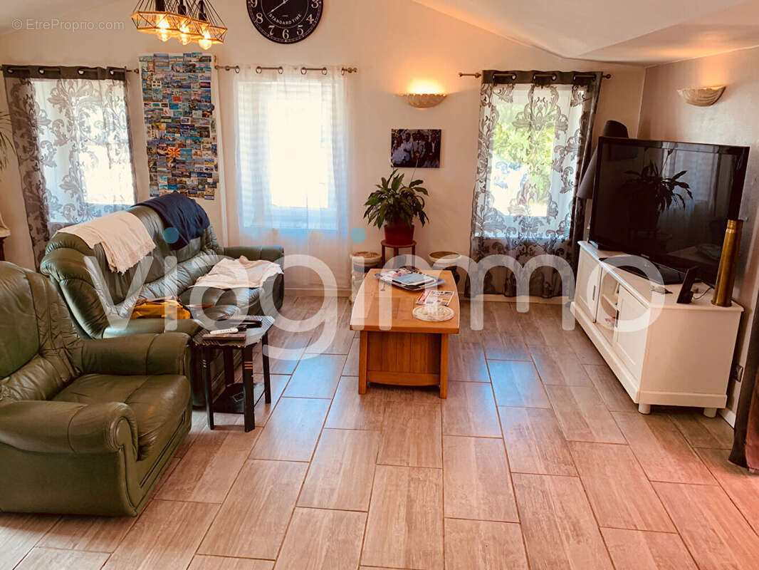 Maison Vouillé Les Marais 4 pièce(s) 105 m2 - photo 4