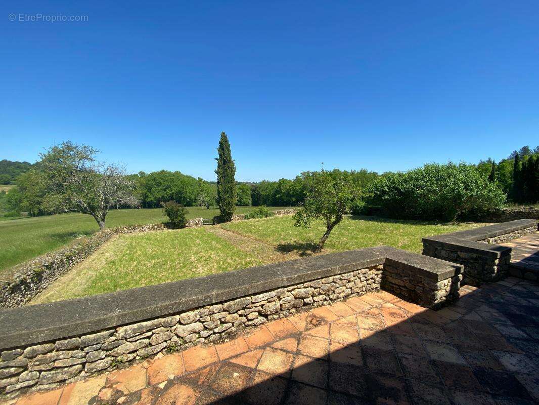 Maison à LE BUISSON-DE-CADOUIN