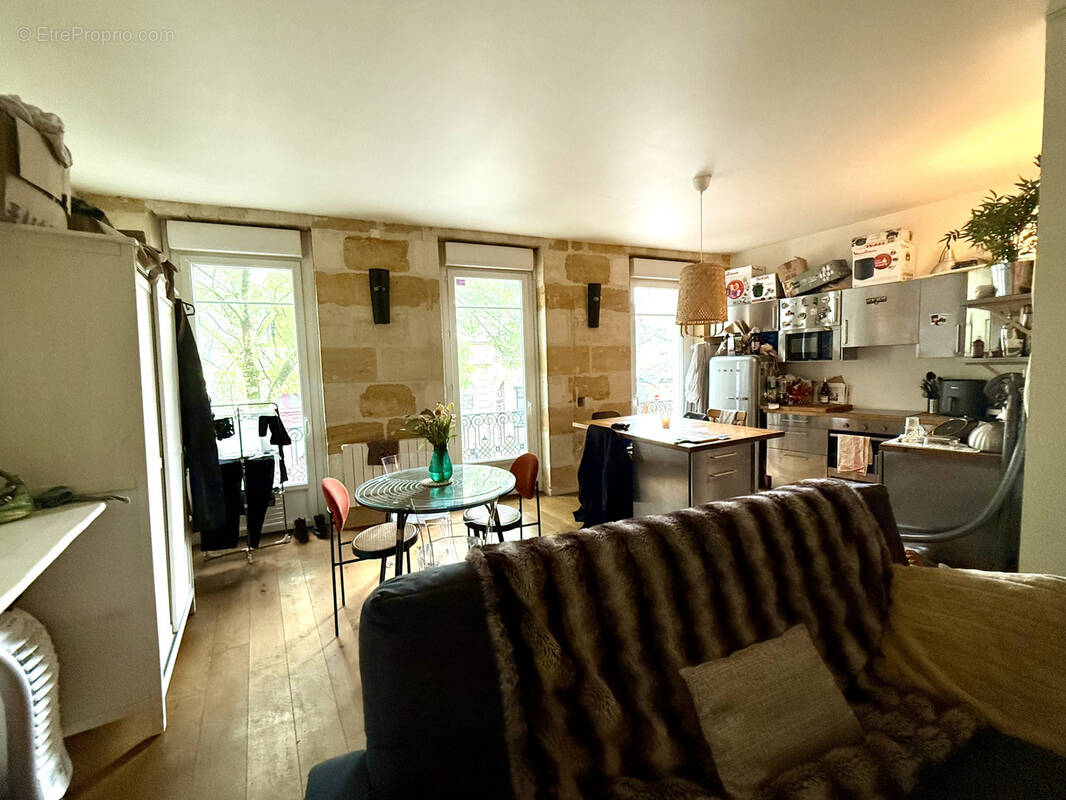 Appartement à BORDEAUX