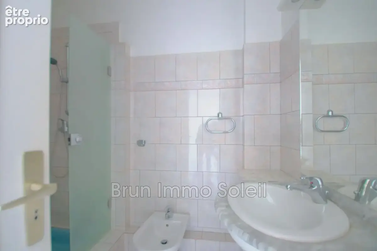 Appartement 89 m² à Cagnes-Sur-Mer  - photo 6
