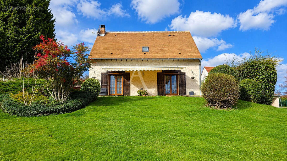Maison à MARINES