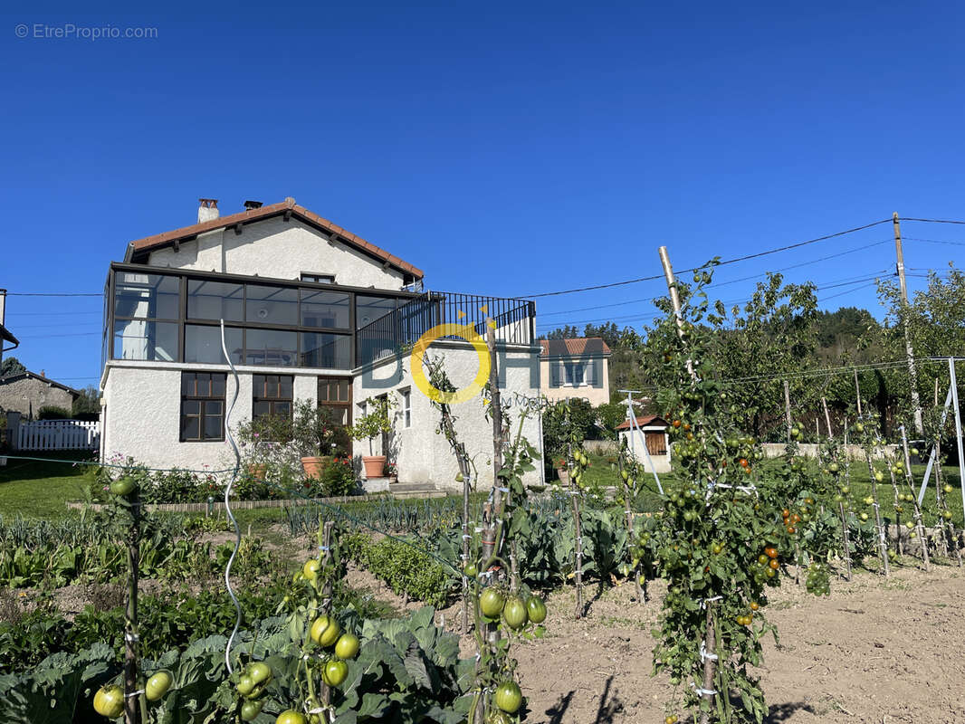 Maison à MALVALETTE