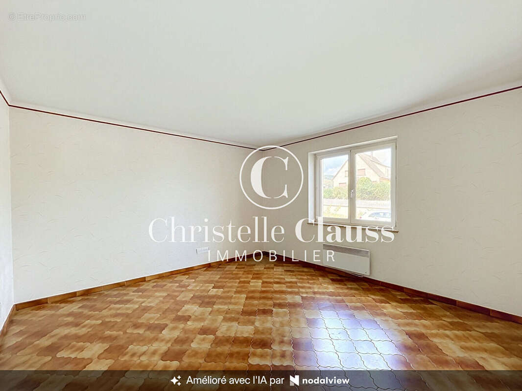 Maison Saint Hippolyte 217 m2 - photo 9