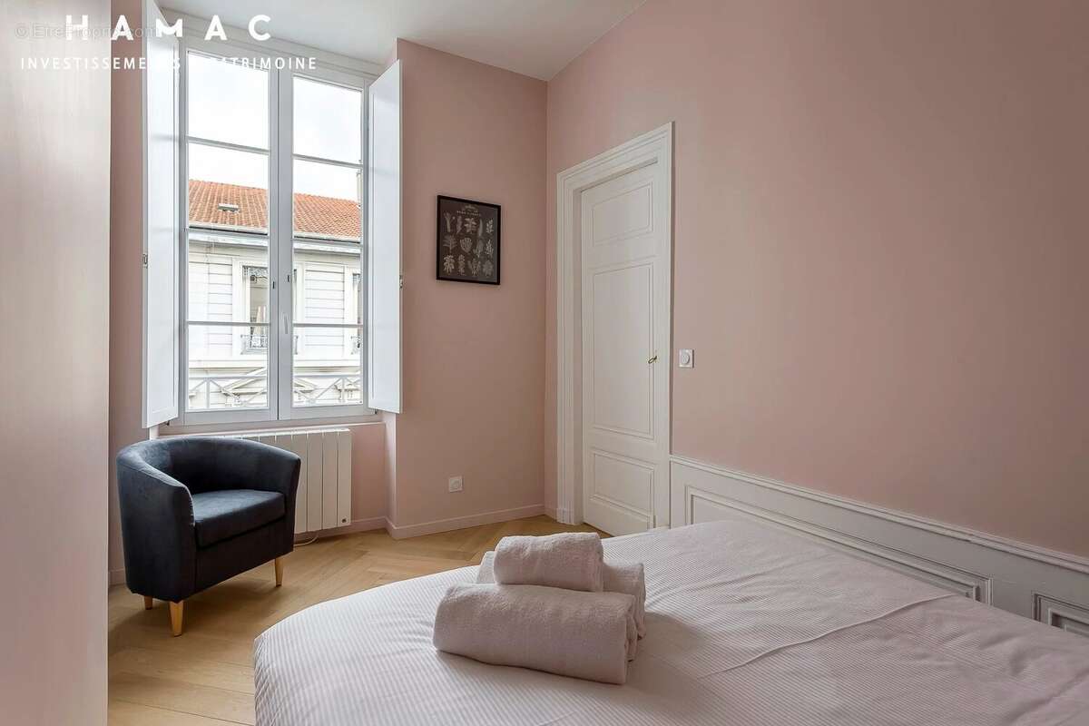 T4 de charme – 79 m² avec ascenseur – secteur ainay / carnot - emplacement exceptionnel - photo 11