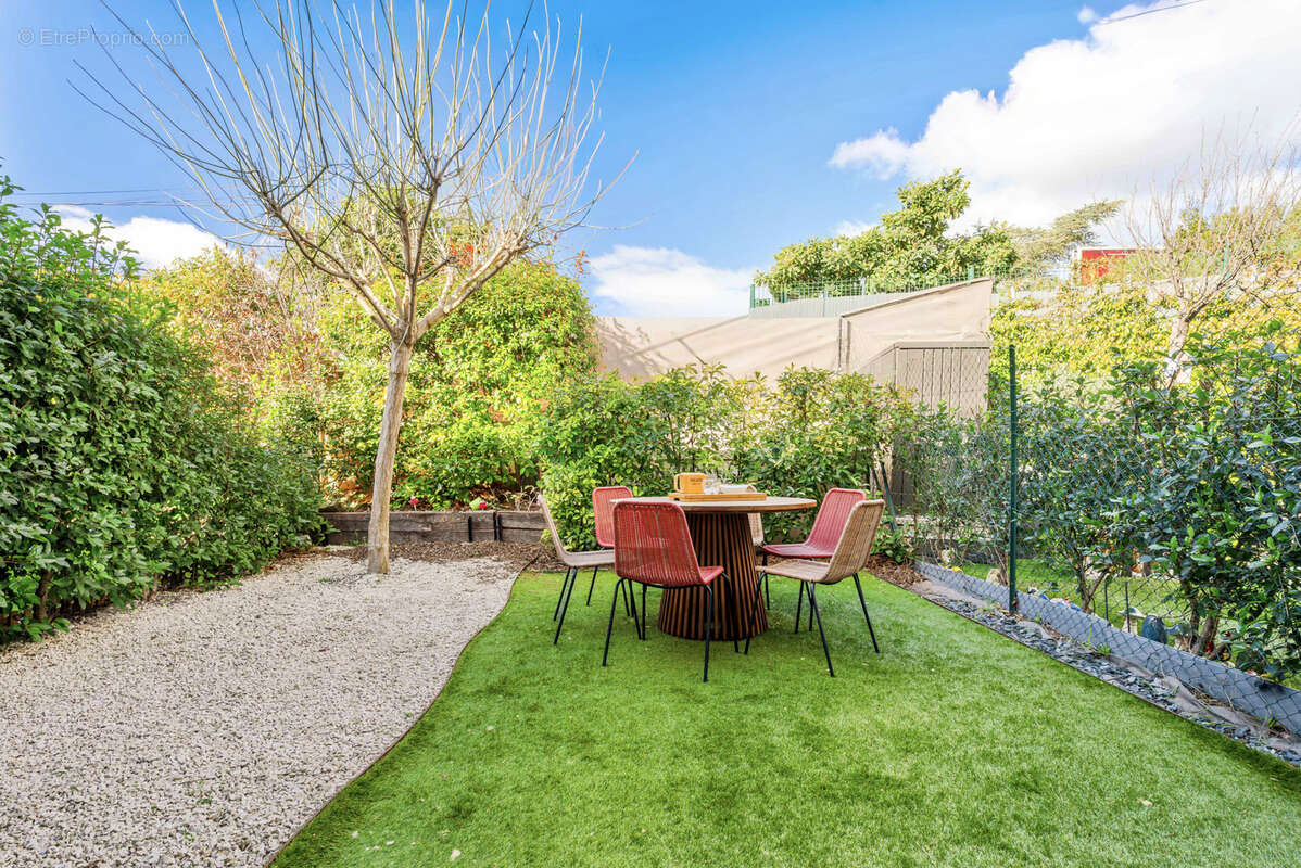 Appartement à LA VALETTE-DU-VAR