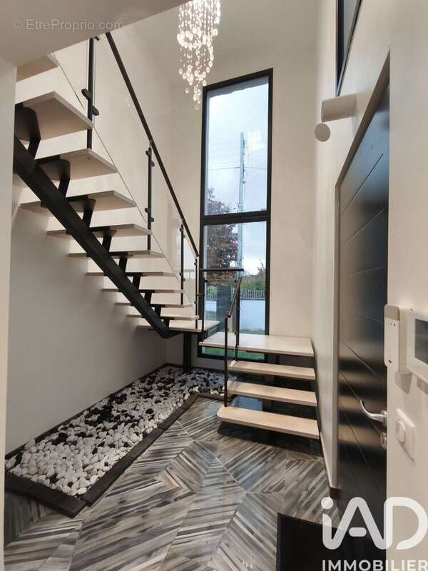 Photo 5 - Maison à NANTEUIL-LES-MEAUX