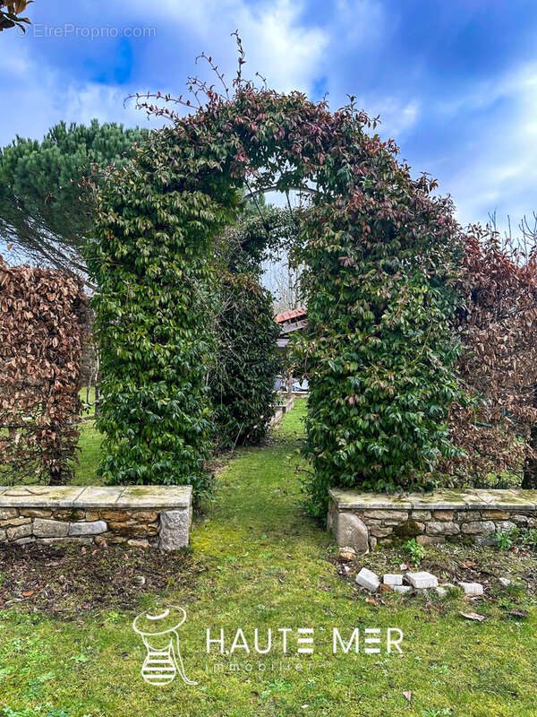 Maison à TALMONT-SAINT-HILAIRE