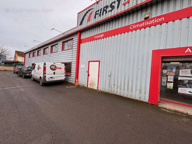 Entrepôt - 1600 m2 - ZI de Petite-Synthe sur 3638 m2 - photo 5