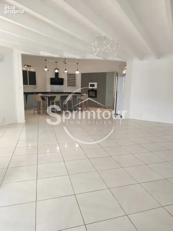 Pointe-noire   villa de 150 m2 avec piscine au sel & jacuzzi - photo 9
