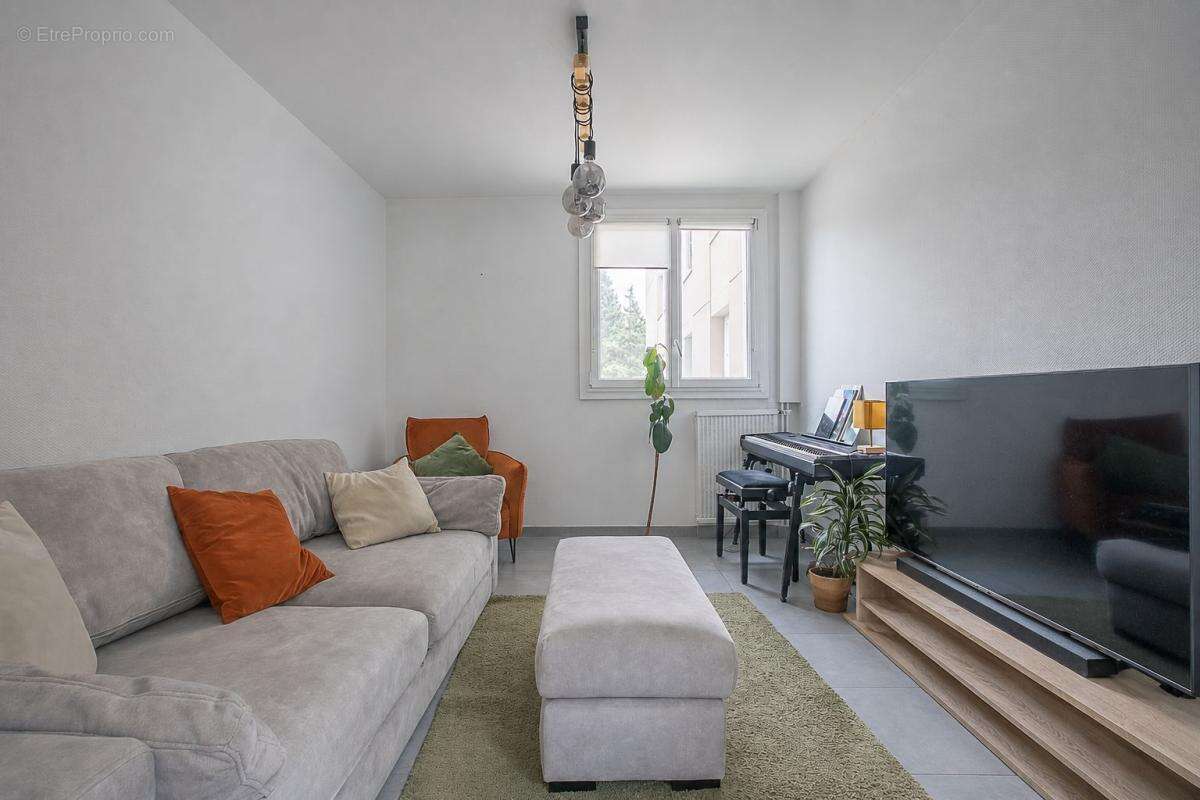 Appartement grand T3 rénové à vendre Aix-En-Provence  86 m²  Calme I Parking - photo 4