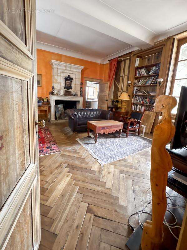 Maison à SAINT-JEAN-FROIDMENTEL